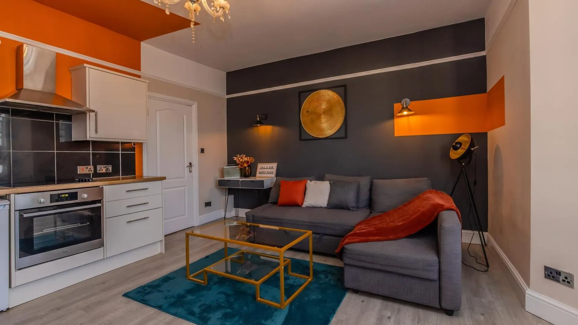 Central Brighton 2Bedroom 1 Bathroom Flat Next To Brighton Beach
